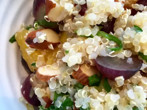 Frokostsalat med quinoa