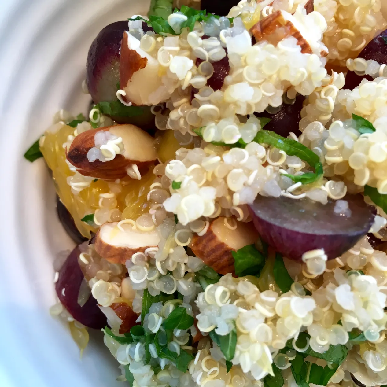 Frokostsalat med quinoa