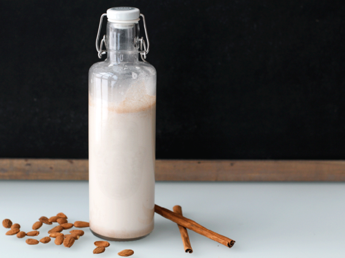 Hjemmelaget mandelmelk