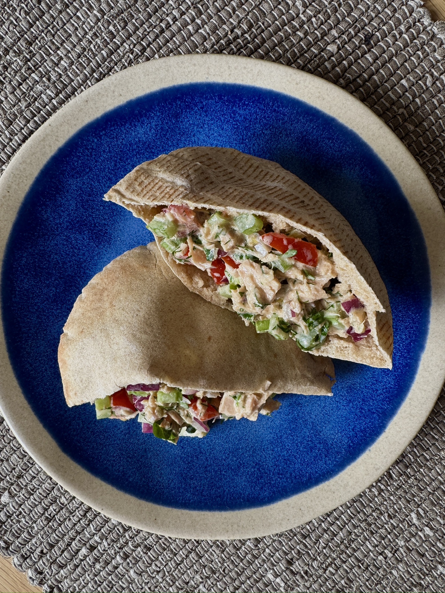 tunfisksalat i pitbrød