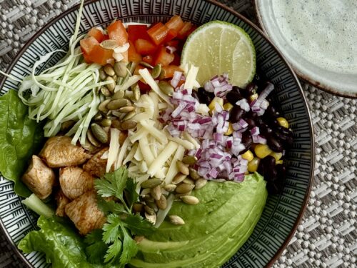 Kyllingsalat med jalapeño dressing